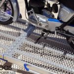 Mono rampa VR plegable AnyRamp con bordes de 0,82 metros de ancho moto