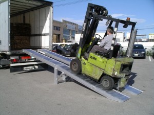 rampa para el transporte de toros en camion de 100