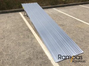 Rampa RSL de aluminio 300 x 75 rígida para 500 kilos