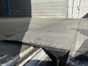 tapa muelle de carga 6 tn