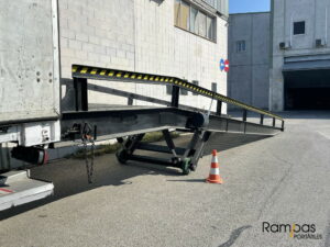 muelle de carga para contenedores