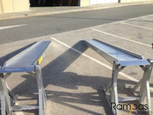 detalle de rampas con bordes exteriores para mudanzas