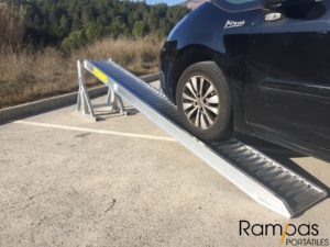 rampas con coche encima